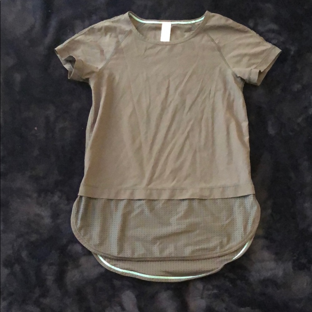 Ivivva jersey style shirt